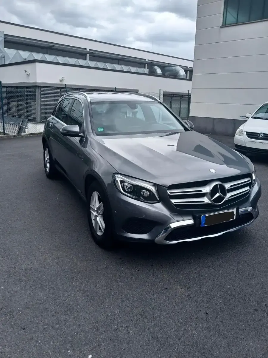 Gebraucht Mercedes GLC250 204 PS (150 kW) 2017 Grau SUV