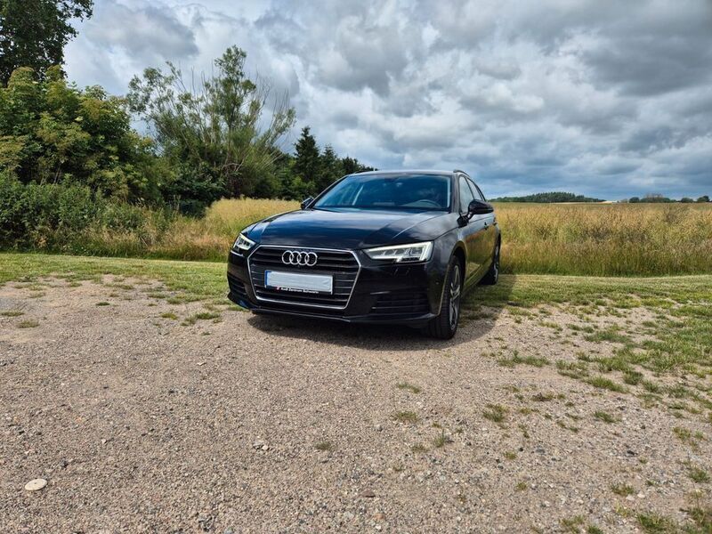 Schwarz Gebraucht 2016 Audi A4 Kombi | 14.499 € (Fairer Preis) - Bild 1/4