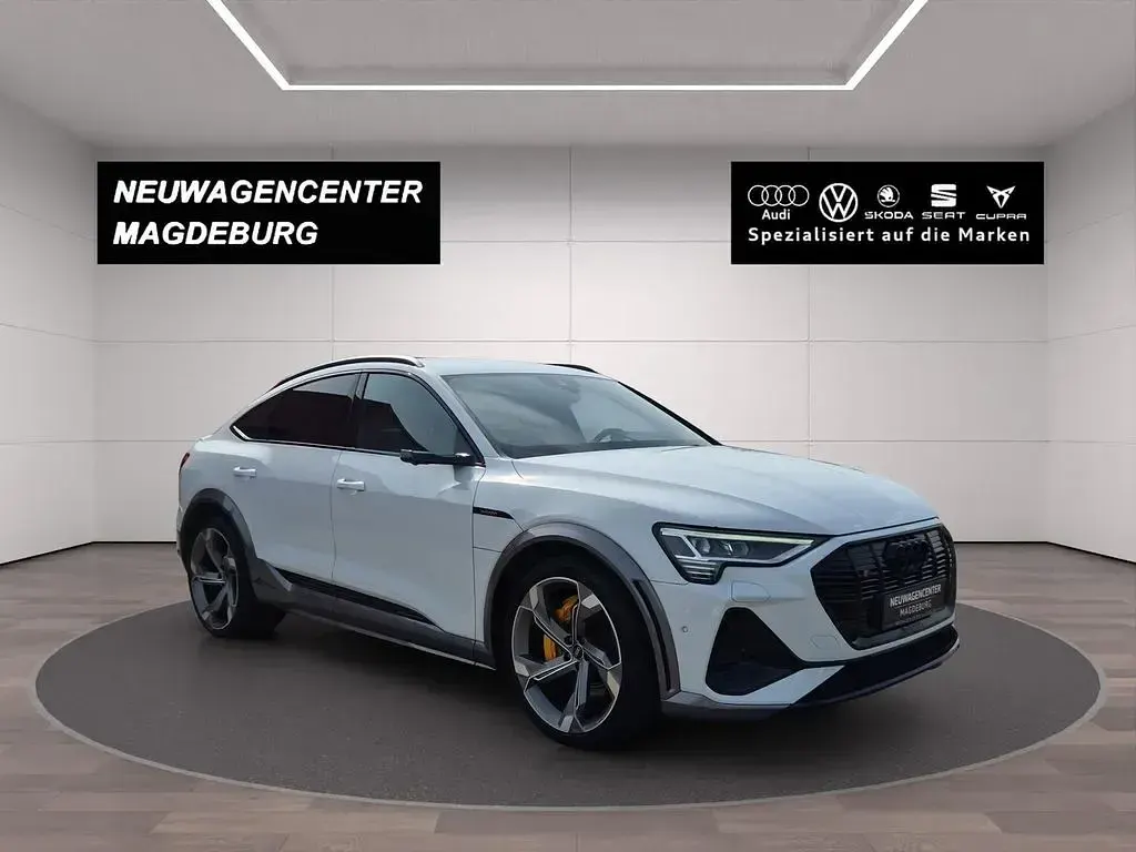 Gebraucht Audi e-tron Sportback Sport 369 kW (503 PS) 2022 Weiß SUV