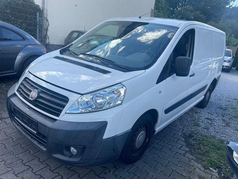 Gebraucht Fiat Scudo 128 PS (94 kW) 2012 Weiß Van