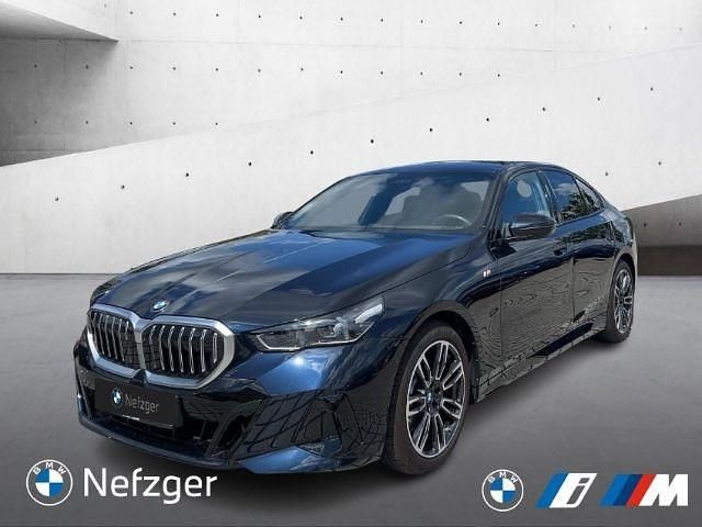 Schwarz Gebraucht 2024 BMW 520 M Sport Limousine | 49.900 € (Guter Preis) - Bild 1/4