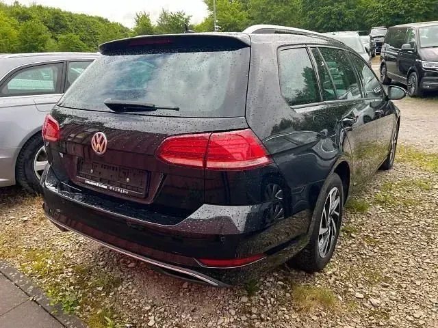 Gebraucht VW Golf VII Join 116 PS (85 kW) 2018 Schwarz Kombi