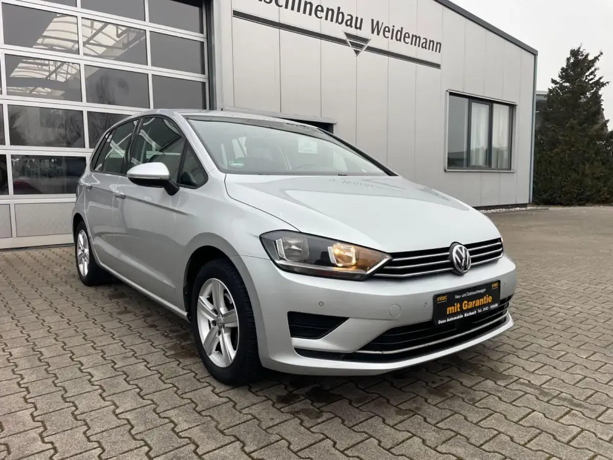 Gebraucht VW Golf Sportsvan Comfortline 110 PS (80 kW) 2016 Silber Van / Kleinbus