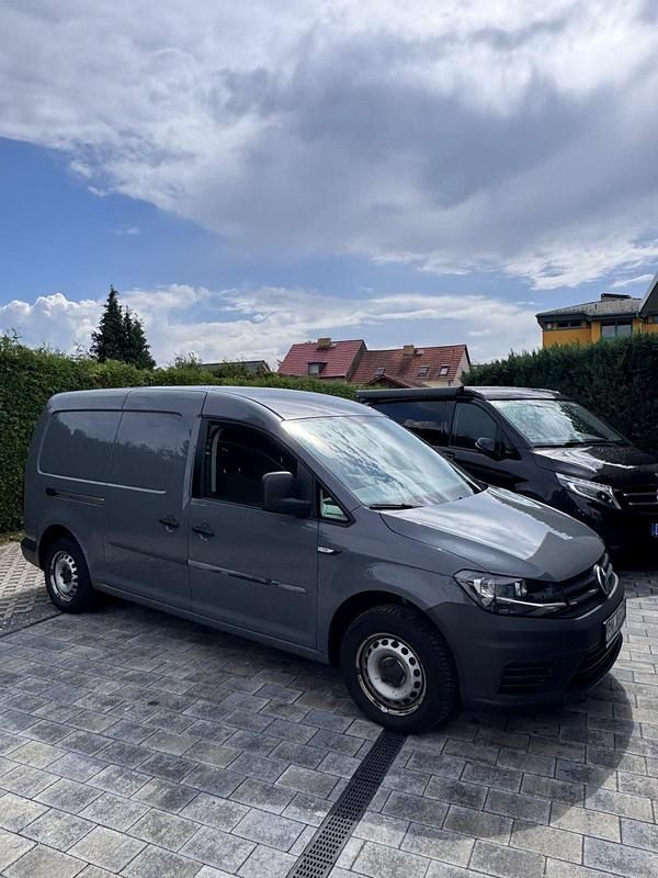 Grau Gebraucht 2016 VW Caddy Van / Kleinbus | 8.000 € (Guter Preis) - Bild 1/4