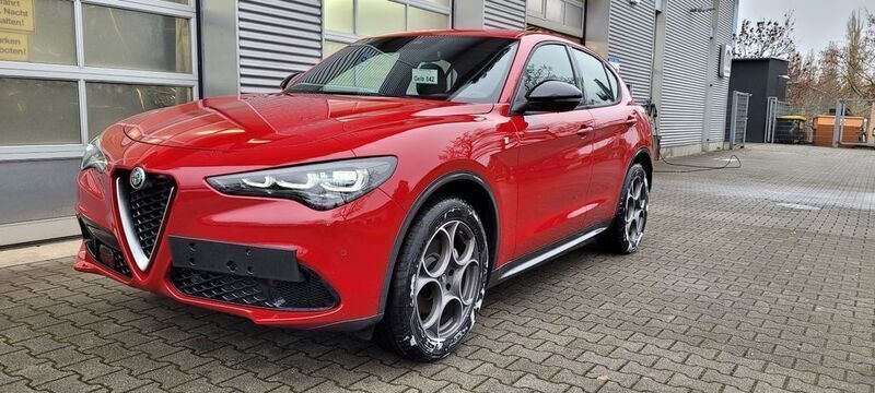 Gebraucht Alfa Romeo Stelvio Ti 209 PS (153 kW) 2023 Rosso alfa SUV
