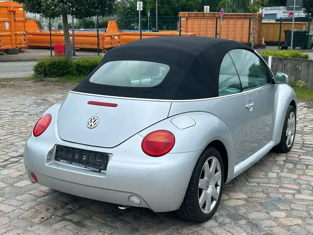 Gebraucht VW New Beetle Cabriolet 102 PS (75 kW) 2004 Silber Cabrio