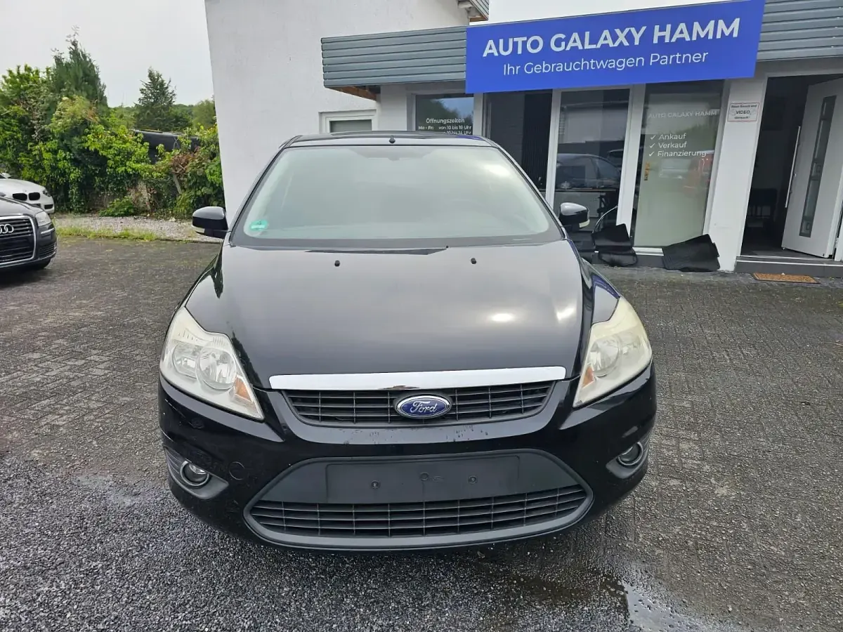 Gebraucht Ford Focus 116 PS (85 kW) 2009 Schwarz Limousine