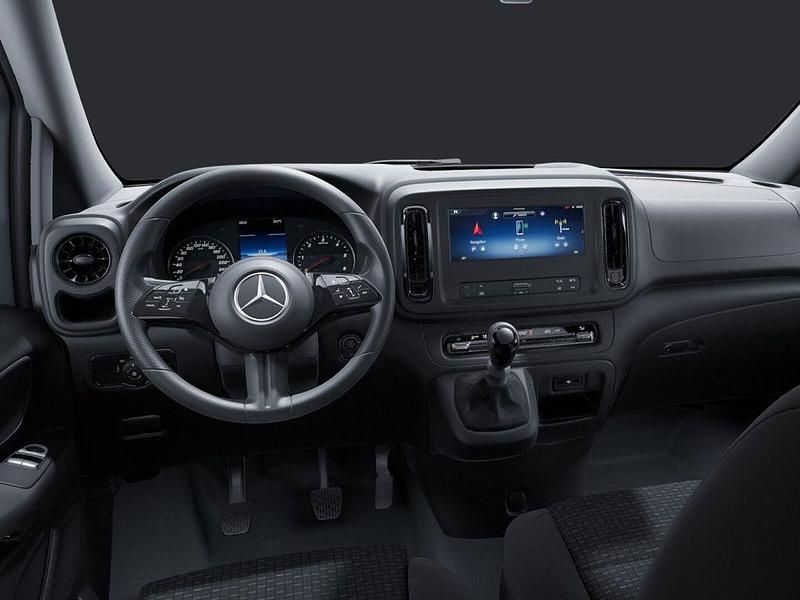 Gebraucht Mercedes Vito 102 PS (75 kW) 2025 Weiß Van
