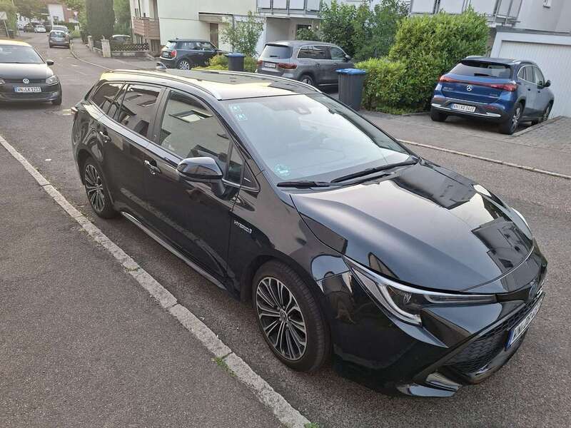 Gebraucht 2021 Toyota Corolla Team Kombi | 18.250 € (Fairer Preis) - Bild 1/4