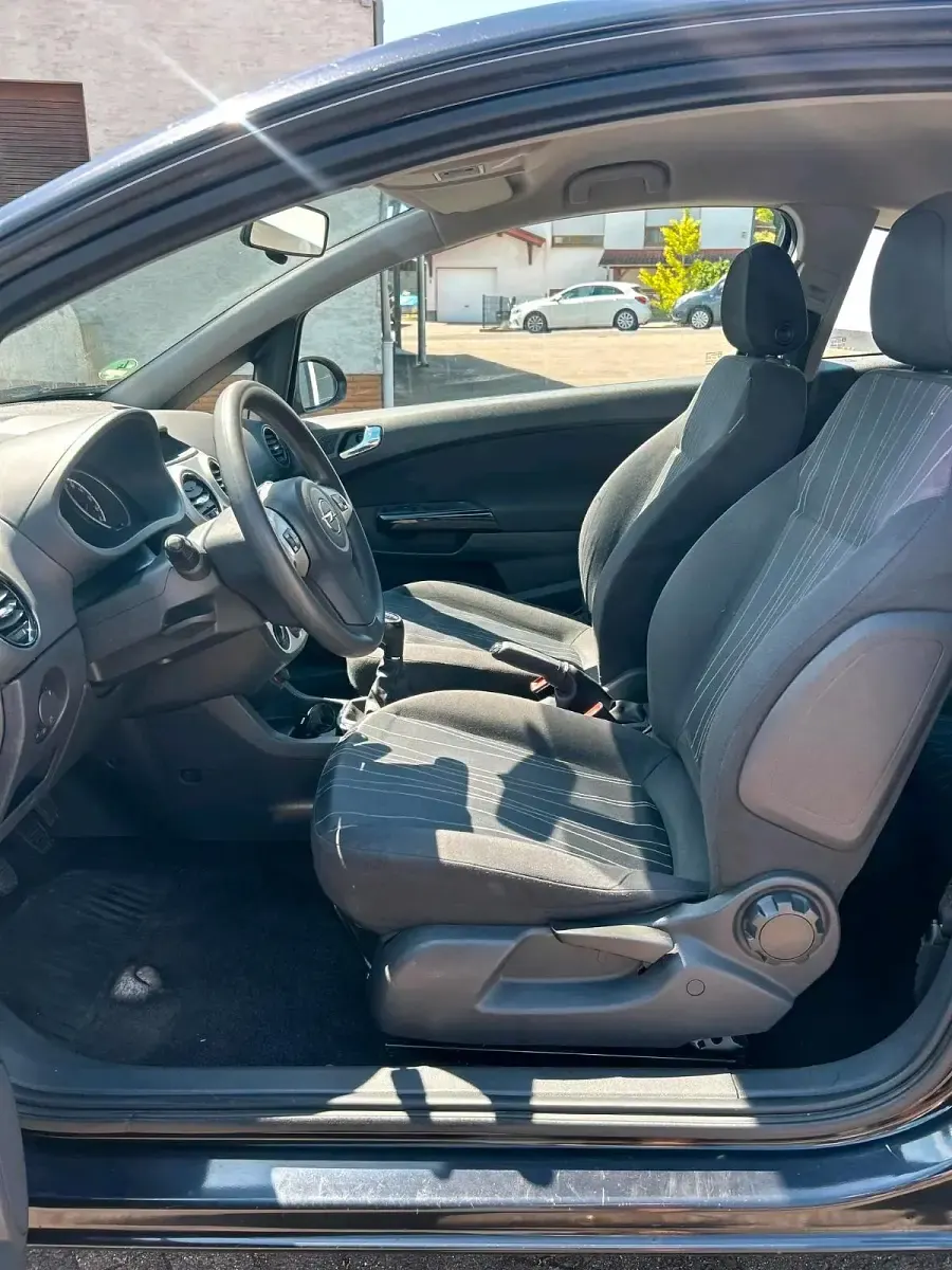 Gebraucht Opel Corsa 80 PS (58 kW) 2007 Schwarz Kleinwagen