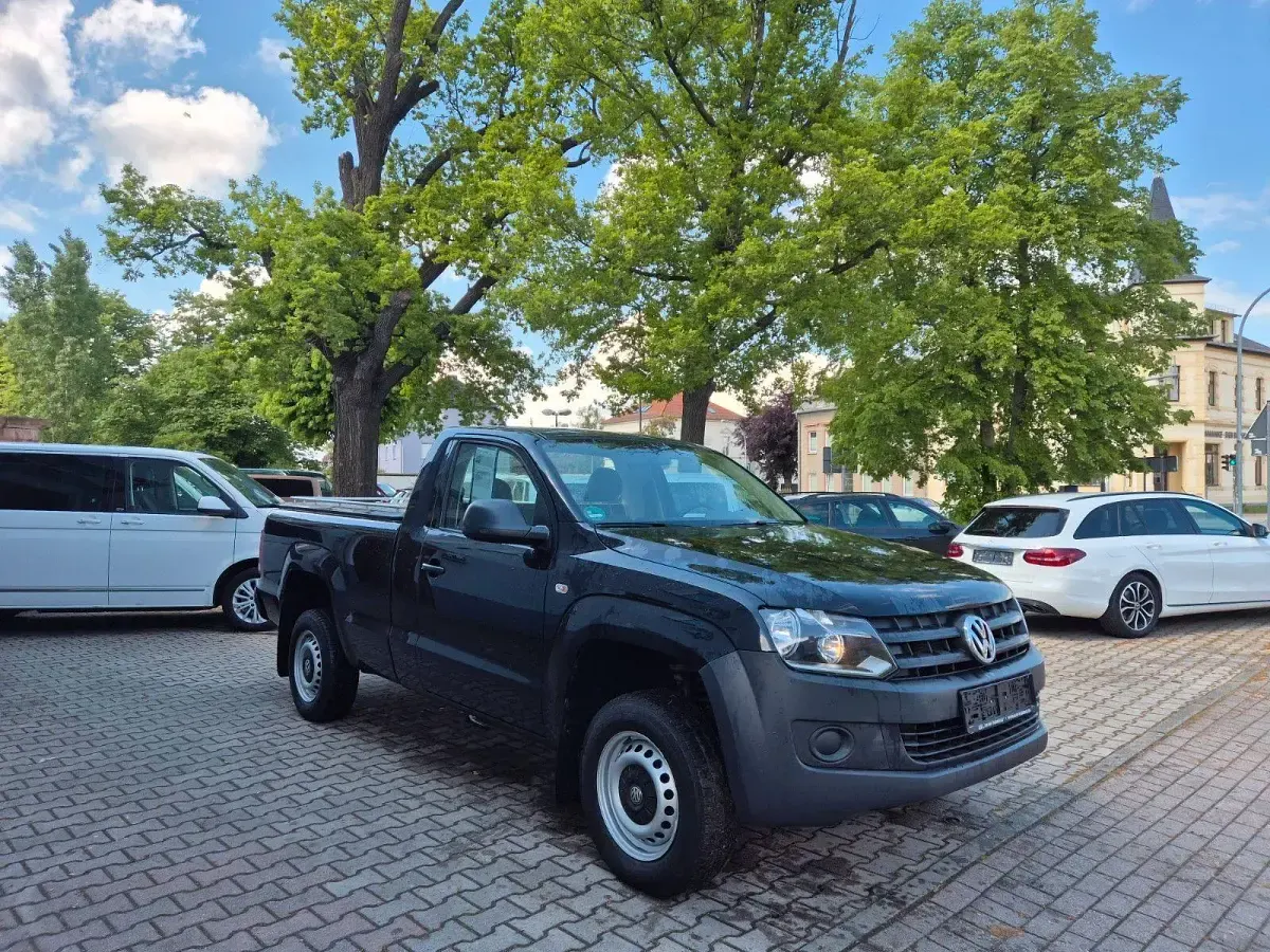 Używany VW Amarok 179 KM (131 kW) 2016 Czarny Pickup