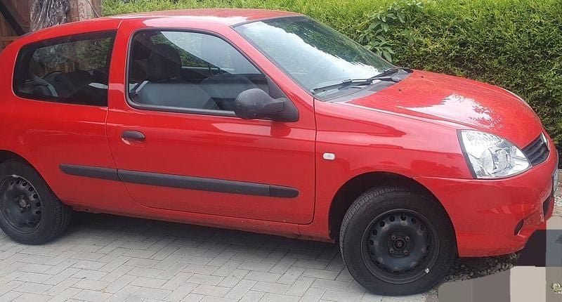 Rot Gebraucht 2009 Renault Clio II Campus Limousine | 1.400 € (Superpreis) - Bild 1/4