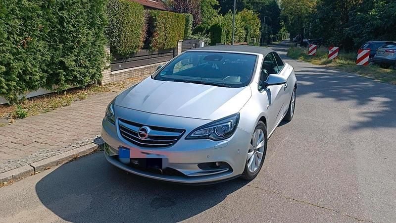 Silber Gebraucht 2016 Opel Cascada Cabrio | 13.500 € (Guter Preis) - Bild 1/4