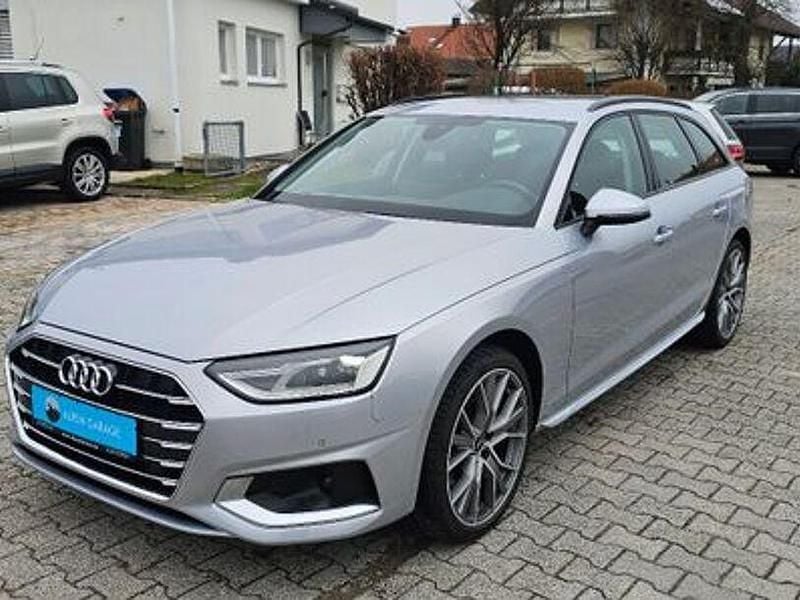 Gebraucht Audi A4 Advanced 163 PS (119 kW) 2022 Silber Limousine