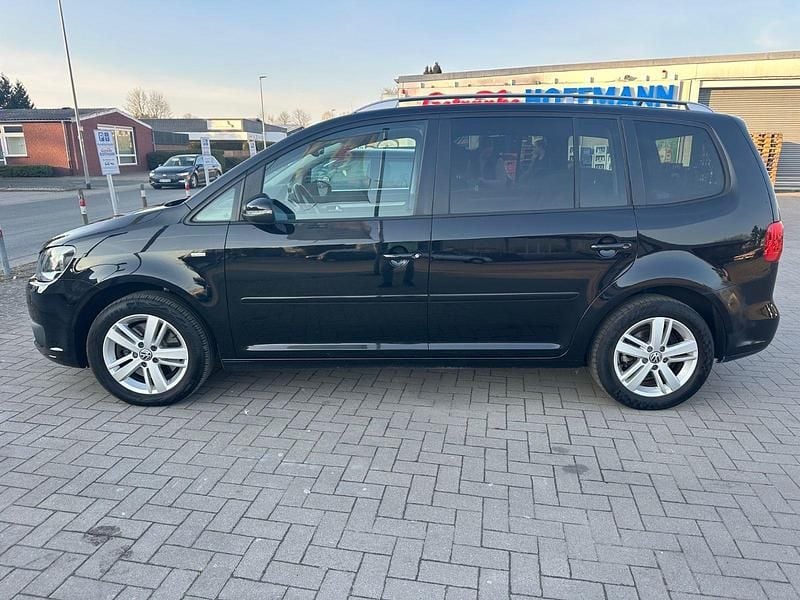 Gebraucht VW Touran Match 140 PS (102 kW) 2013 Schwarz Van / Kleinbus
