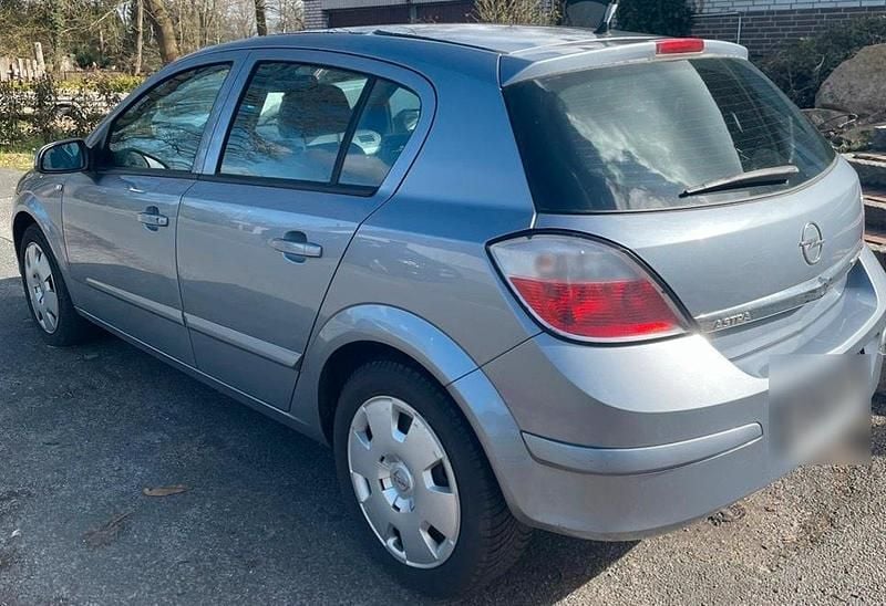 Gebraucht Opel Astra 104 PS (76 kW) 2006 Grau Limousine