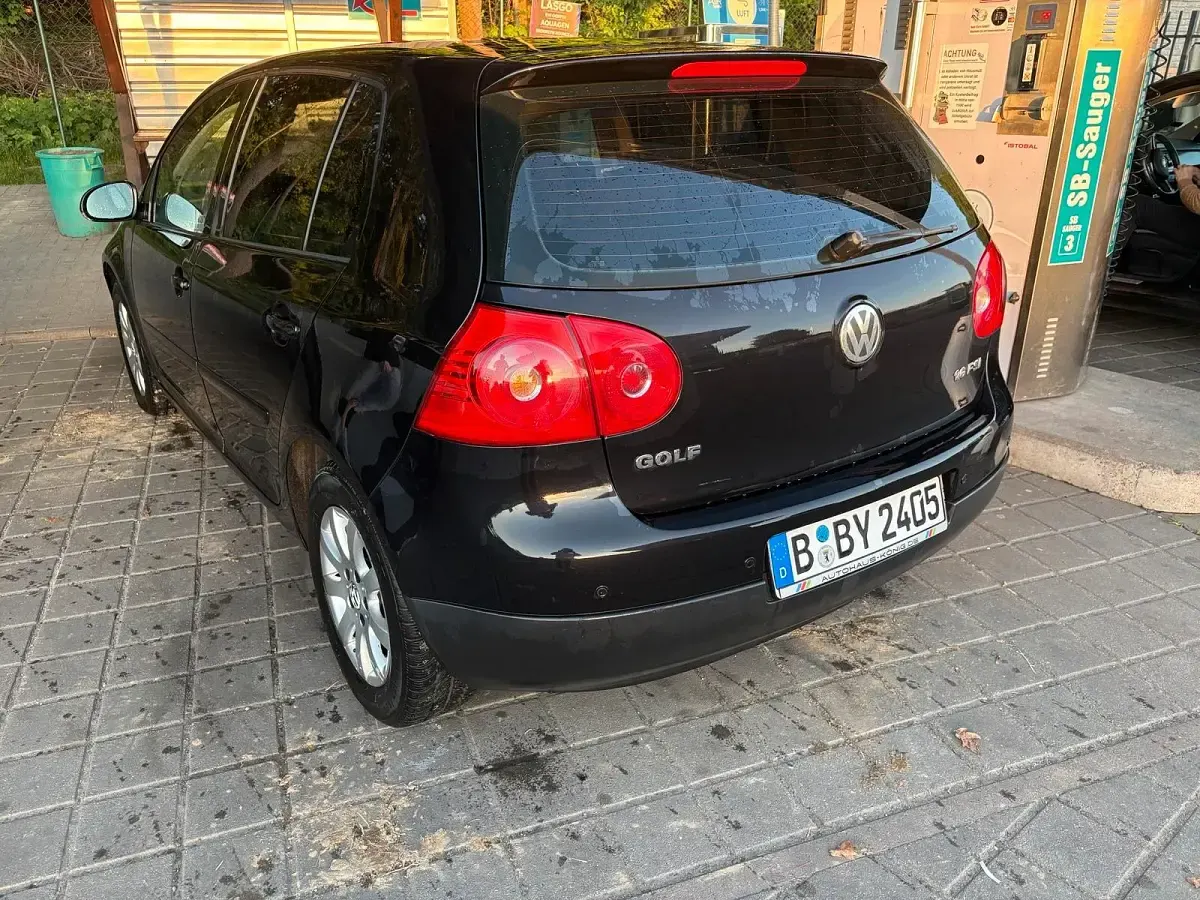 Gebraucht VW Golf V 116 PS (85 kW) 2004 Schwarz Kleinwagen