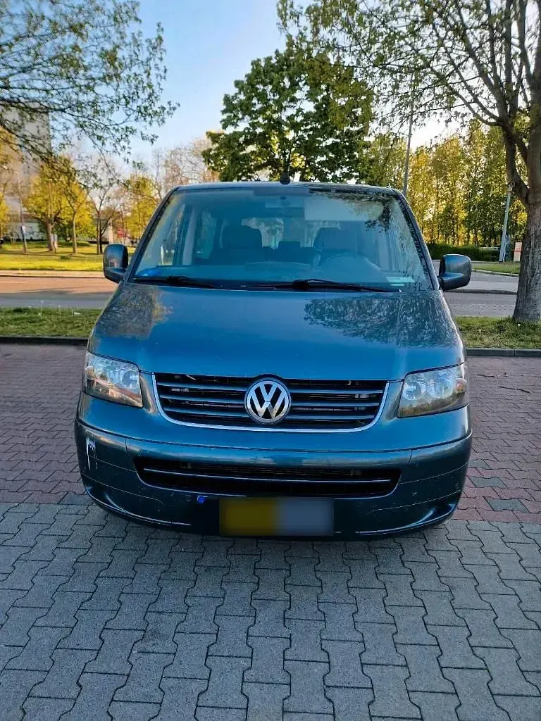 Gebraucht VW T5 174 PS (127 kW) 2009 Andere farben Van