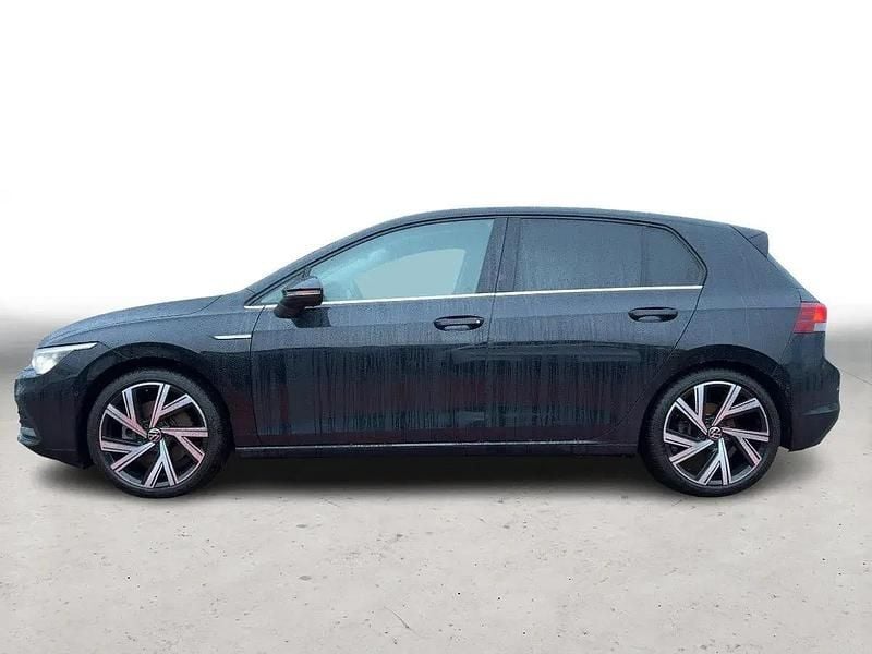 Gebraucht VW Golf VIII Style 140 PS (102 kW) 2022 Schwarz Limousine