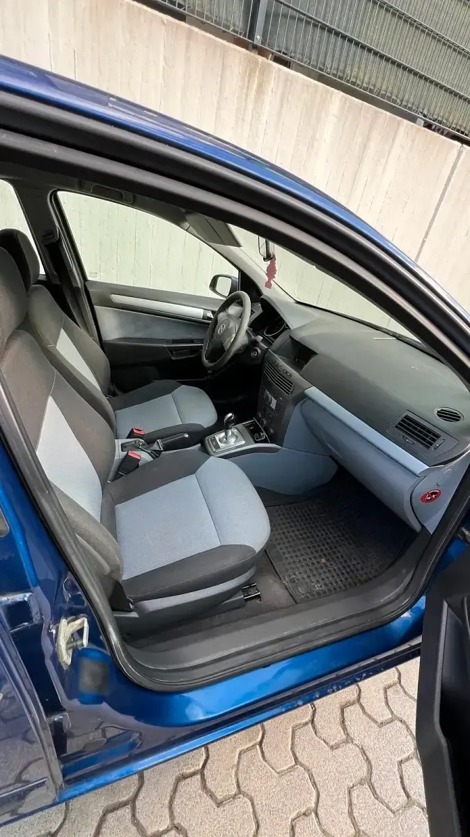 Gebraucht Opel Astra 102 PS (75 kW) 2006 Blau Kleinwagen