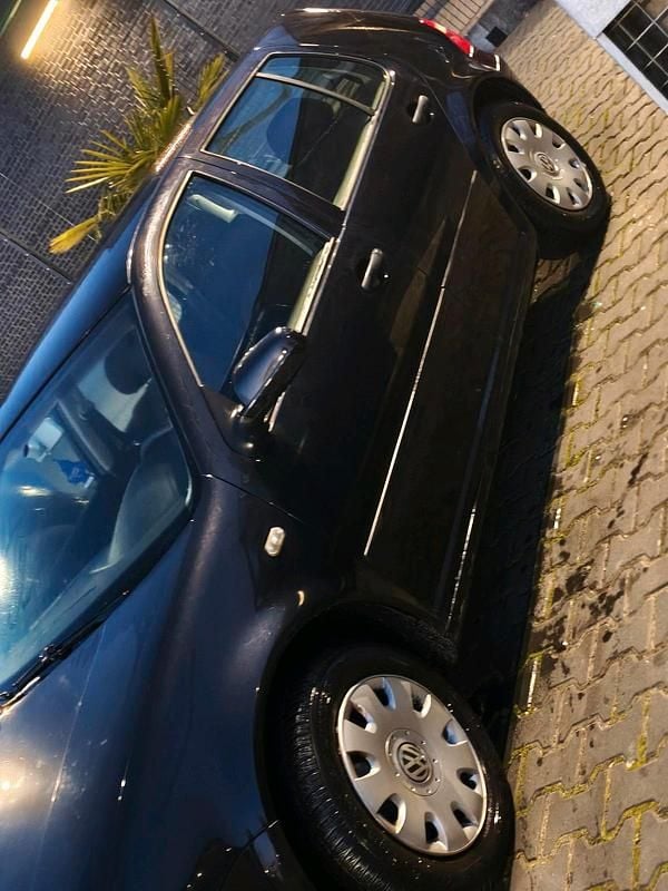 Gebraucht VW Golf IV 75 PS (55 kW) 2002 Schwarz Limousine