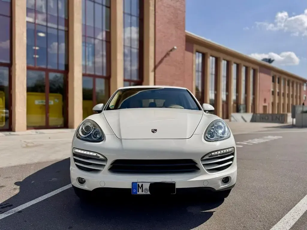 Gebraucht Porsche Cayenne 400 PS (294 kW) 2012 Weiß SUV