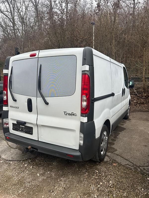 Second-hand Renault Trafic 2014 Alb Monovolum