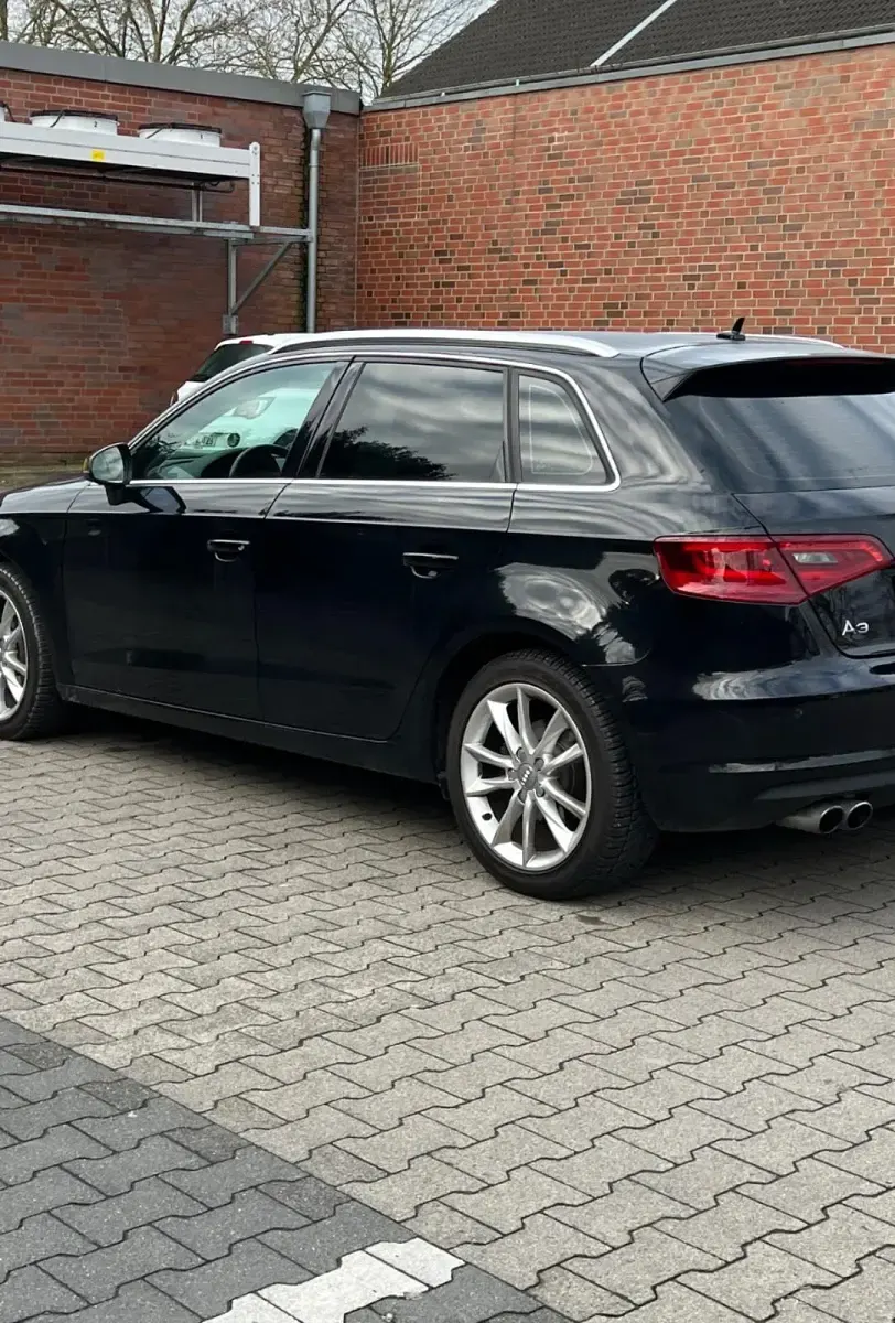 Gebraucht Audi A3 125 PS (91 kW) 2016 Schwarz Limousine