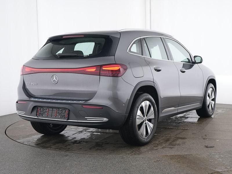 Gebraucht Mercedes EQA250 Progressive 139 kW (190 PS) 2025 Metalliclack mountaingrau SUV