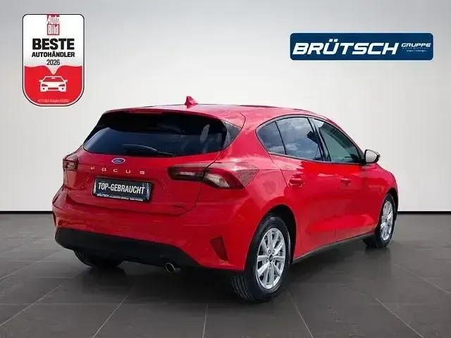 Gebraucht Ford Focus Cool & Connect 101 PS (74 kW) 2022 Racerot Limousine