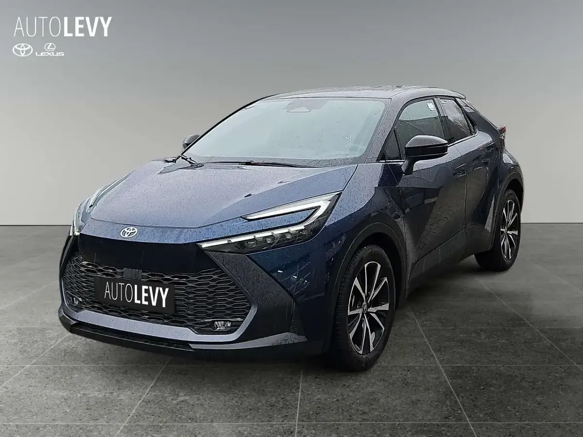Neu Toyota C-HR Team 140 PS (102 kW) 2025 Metallic SUV