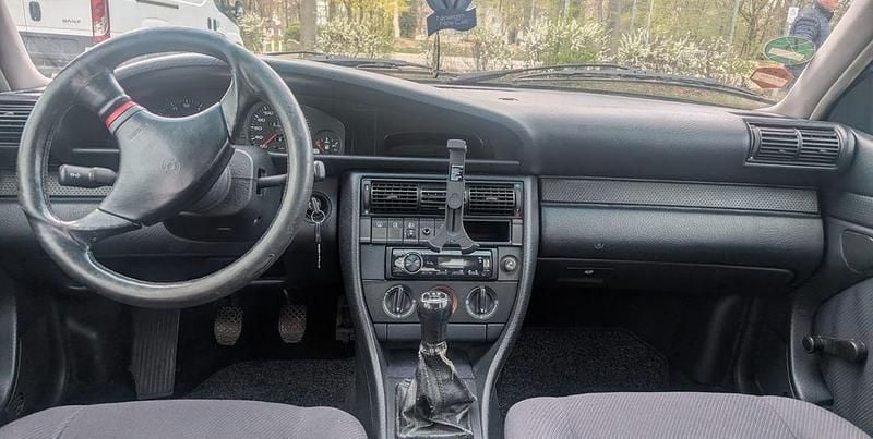 Gebraucht Audi 100 98 PS (72 kW) 1990 Schwarz Limousine