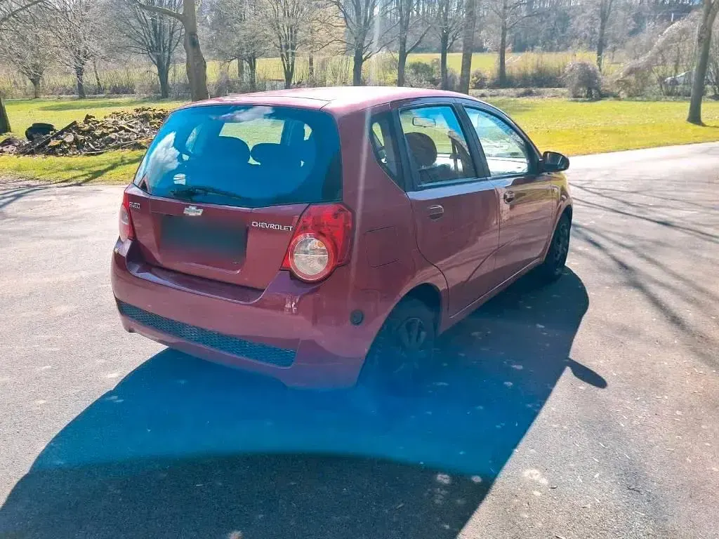 Gebraucht Chevrolet Aveo 84 PS (61 kW) 2009 Rot Kleinwagen