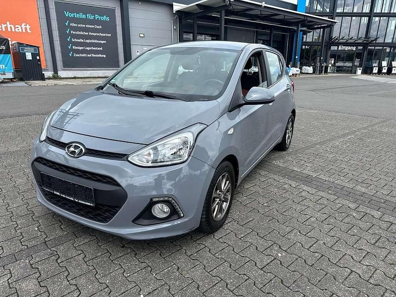 Blau Gebraucht 2014 Hyundai i10 Style Kleinwagen | 6.200 € (Fairer Preis) - Bild 1/4