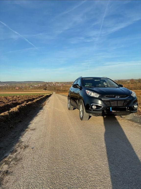 Gebraucht Hyundai ix35 Comfort 163 PS (119 kW) 2010 Schwarz SUV