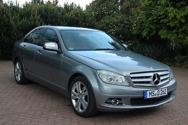 Gebraucht Mercedes C200 Avantgarde 249 PS (183 kW) 2008 Grau metallic Limousine