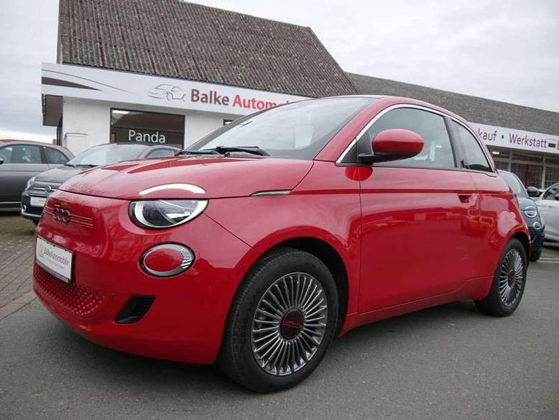 Gebraucht Fiat 500e Red 86 kW (118 PS) 2021 Rot Kleinwagen
