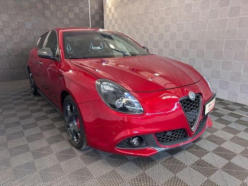 Andere Gebraucht 2018 Alfa Romeo Giulietta Veloce Kleinwagen | 14.340 € (Guter Preis) - Bild 1/4