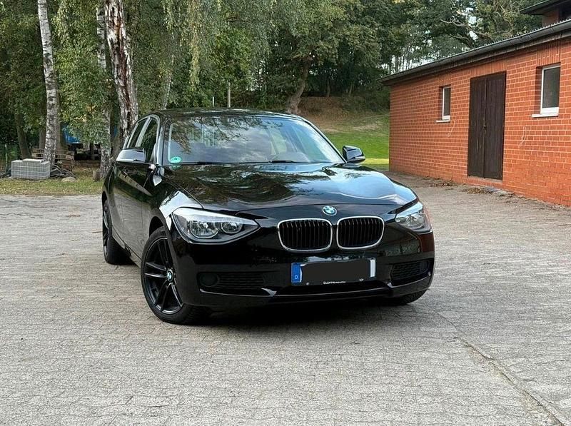 Schwarz Gebraucht 2012 BMW 116 Kleinwagen | 4.250 € (Superpreis) - Bild 1/4