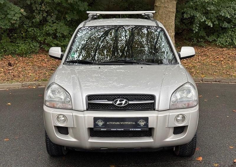 Gebraucht Hyundai Tucson GLS 175 PS (128 kW) 2006 Silber SUV