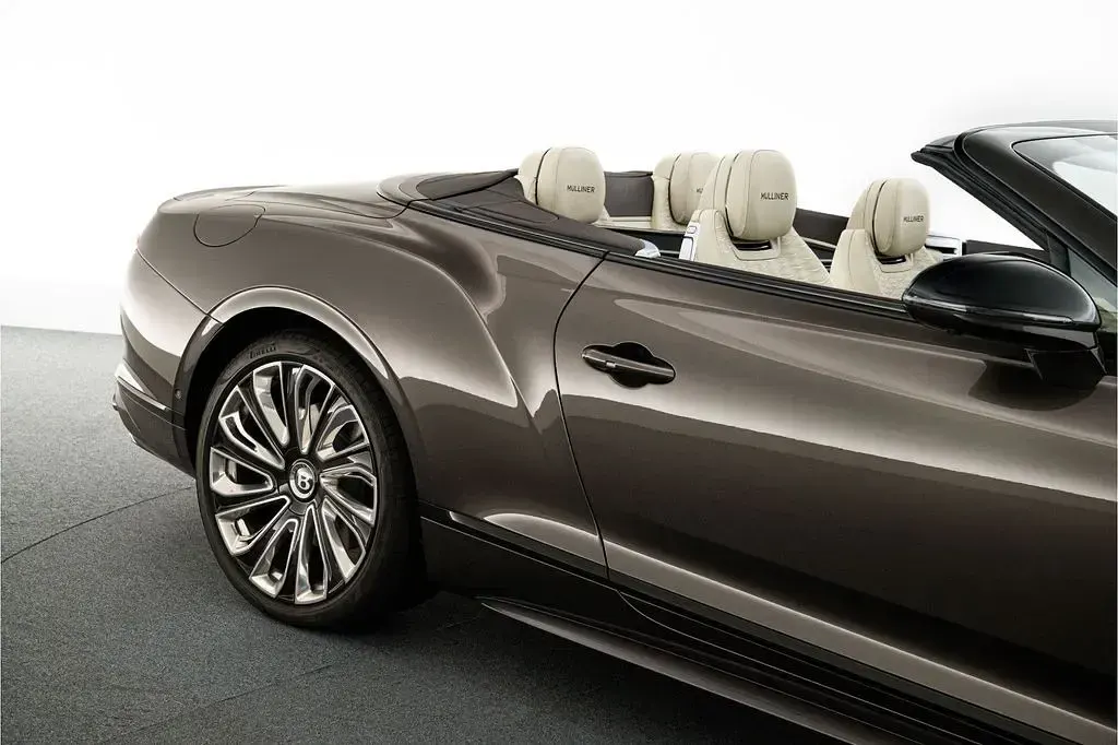 Gebraucht Bentley Continental Mulliner 2025 Grau Cabrio