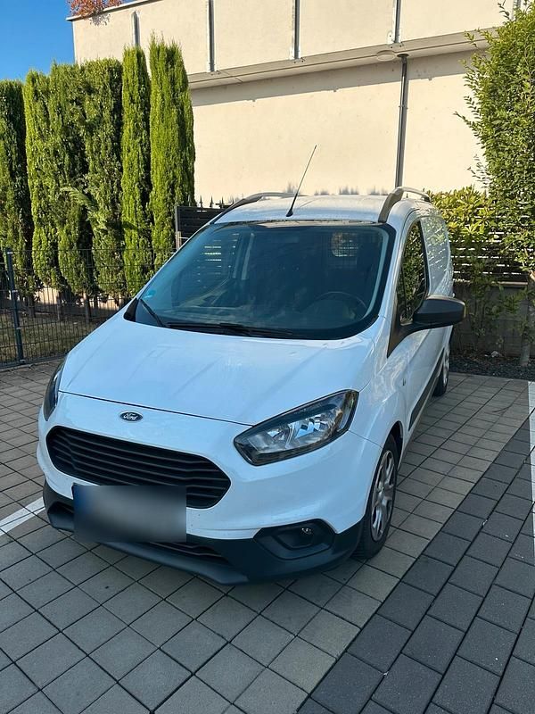 Weiß Gebraucht 2023 Ford Transit Van / Kleinbus | 13.100 € (Guter Preis) - Bild 1/4
