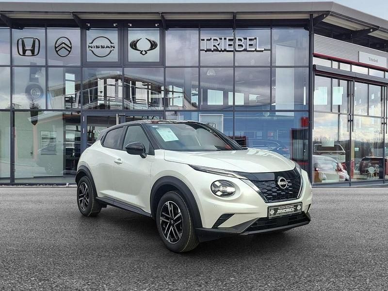 Neu Nissan Juke N-Connecta 143 PS (105 kW) 2026 P) / black (m) (weiss SUV