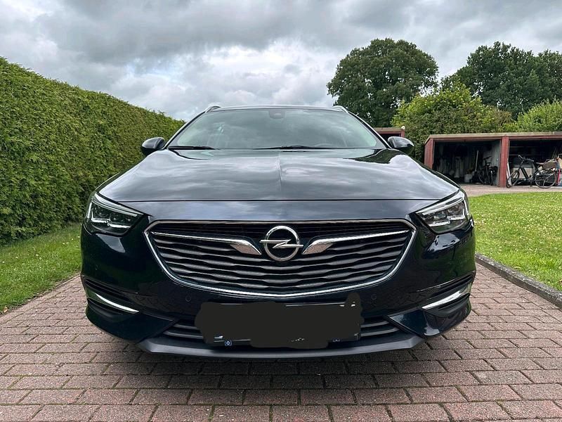 Blau Gebraucht 2018 Opel Insignia Sport Kombi | 14.000 € (Guter Preis) - Bild 1/4