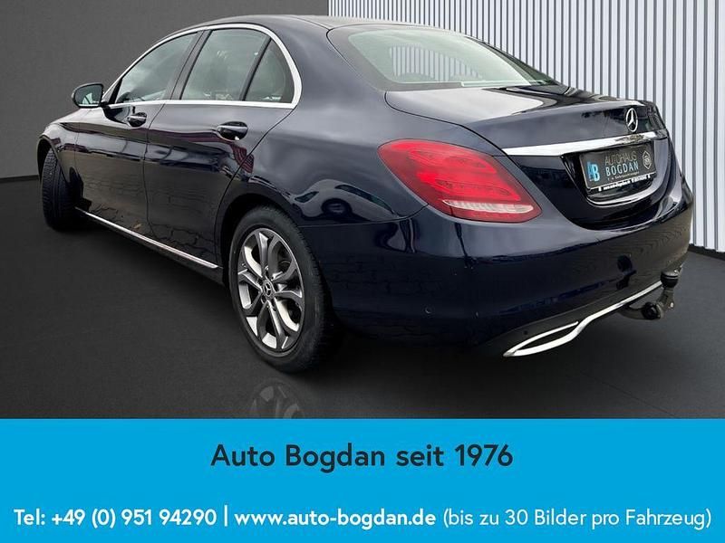 Gebraucht Mercedes C180 156 PS (114 kW) 2018 Cavansitblau Limousine