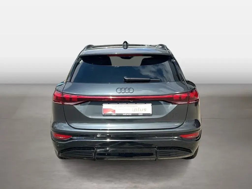 Gebraucht Audi SQ6 e-tron Ambiente 359 kW (489 PS) 2025 Grau SUV
