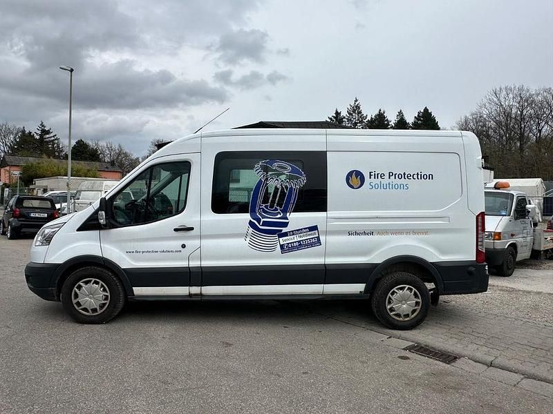 Gebraucht Ford Transit Trend 131 PS (96 kW) 2019 Weiß Van / Kleinbus