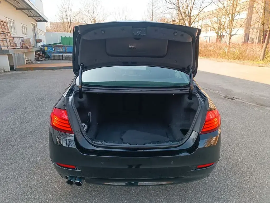 Gebraucht BMW 518 Performance 150 PS (110 kW) 2016 Schwarz Limousine