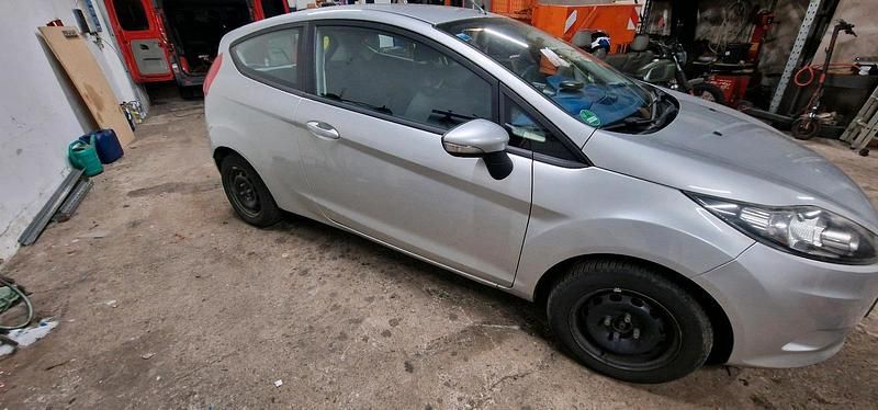 Gebraucht Ford Fiesta 68 PS (50 kW) 2009 Kleinwagen