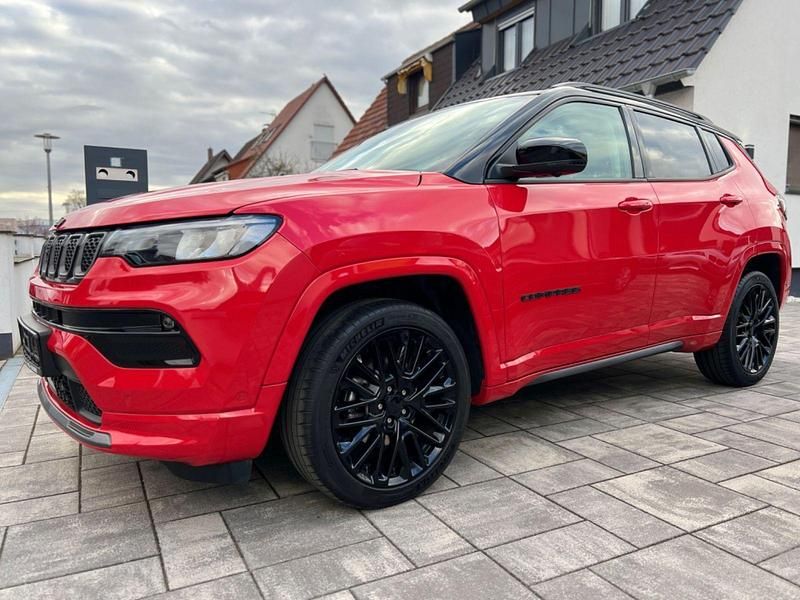 Second-hand Jeep Compass 131 CP (96 kW) 2023 Roșu SUV